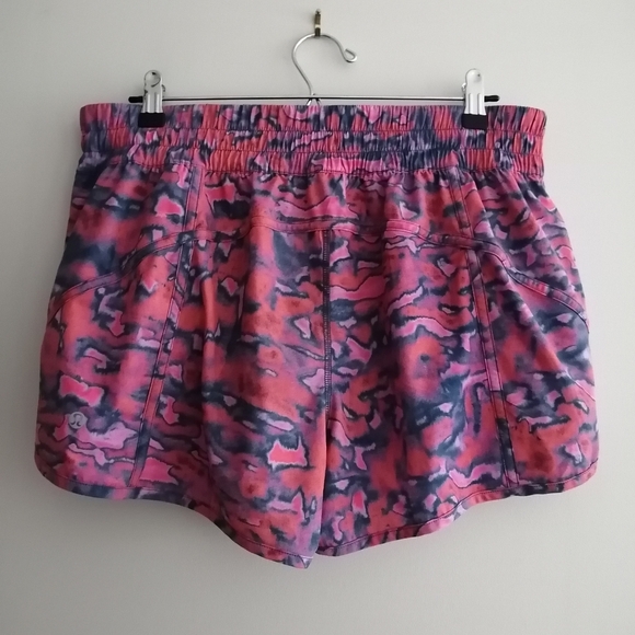 Lululemon Tracker 4" Shorts Lined Chroma Clash Multi 14 - Picture 4 of 16